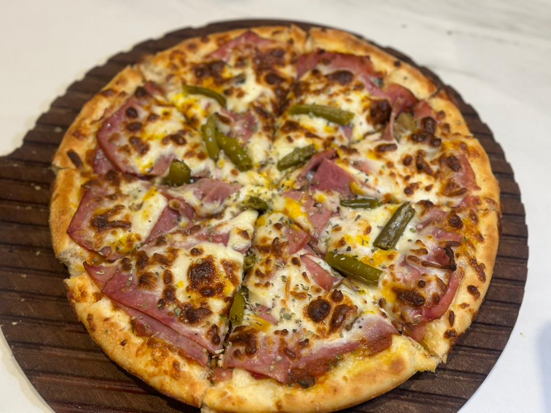 پیتزا ژامبون استیک بافلفل